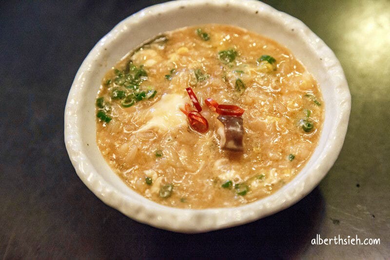 笑樂牛雜鍋(もつ鍋笑楽)．福岡美食（博多名物，一個人也可以享用的鍋物）