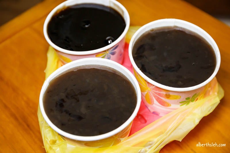 中壢忠貞仙草爺爺．桃園龍岡美食（平價銅板點心，請用行動支持他們）