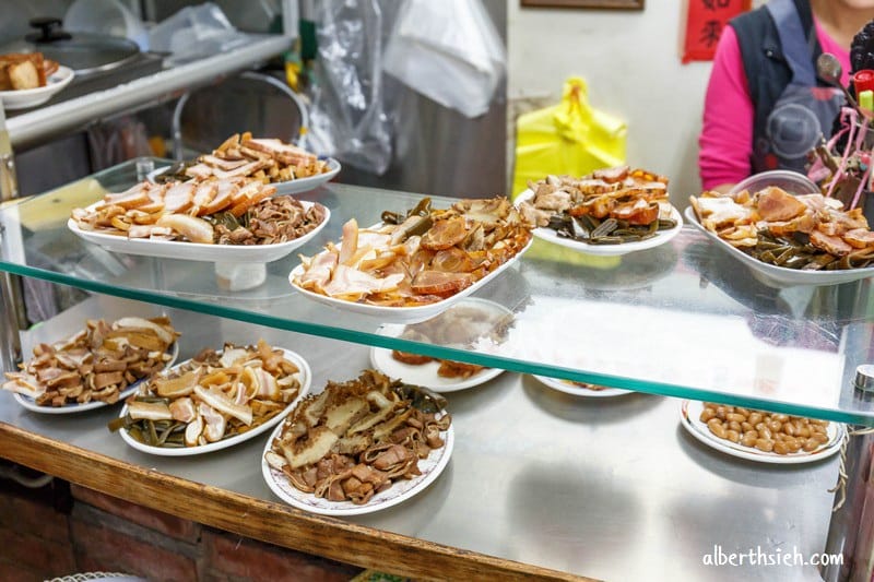 洛陽味牛肉麵．台中西屯美食（40年以上在地眷村味，但價格稍貴）