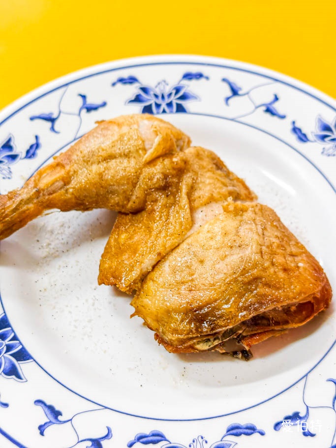 桃園八德必吃｜焢肉大王80元排隊便當，四大主菜高CP值 @愛伯特