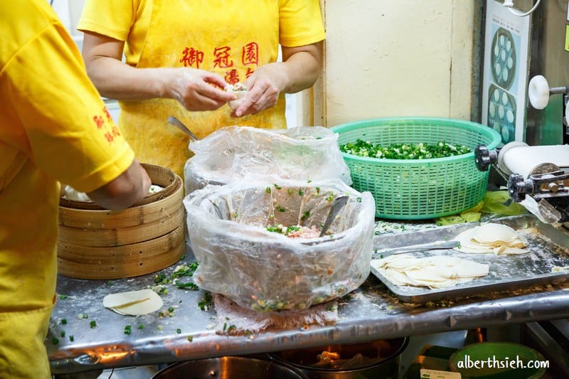 御冠園鮮肉湯包．桃園中壢美食（中原皮薄餡爆漿的美味湯包）