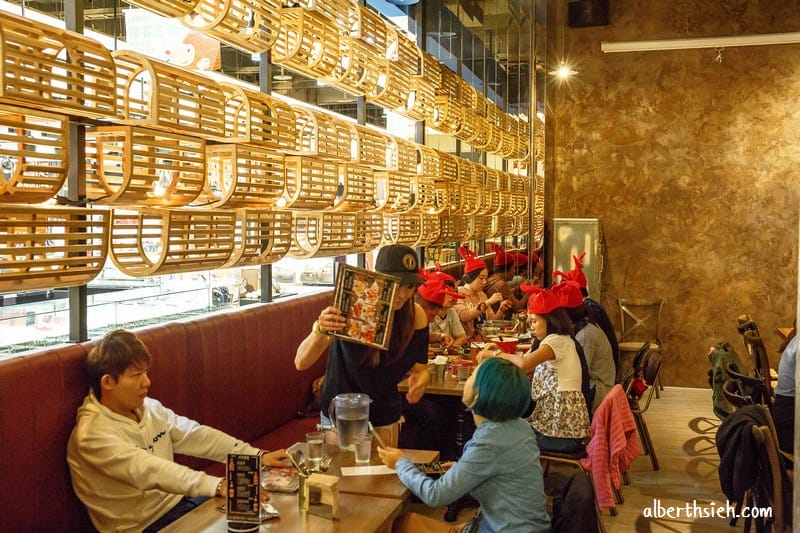 龍波斯特．台中禮客美食（叻沙湯麵、三明治、比薩、燉飯、濃湯的龍蝦全料理）