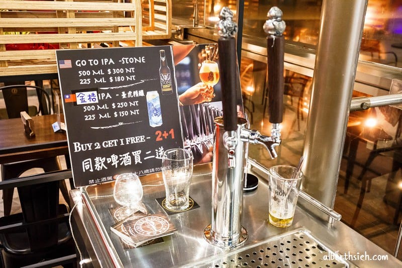 龍波斯特．台中禮客美食（叻沙湯麵、三明治、比薩、燉飯、濃湯的龍蝦全料理）
