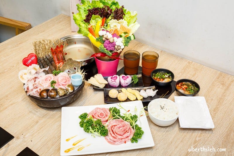大麻鍋物.桃園火鍋美食(情人節送花不稀奇,送蔬菜花束才有創意阿!) - 第1張圖 大麻鍋物.桃園火鍋美食(情人節送花不稀奇,送蔬菜花束才有創意阿!)