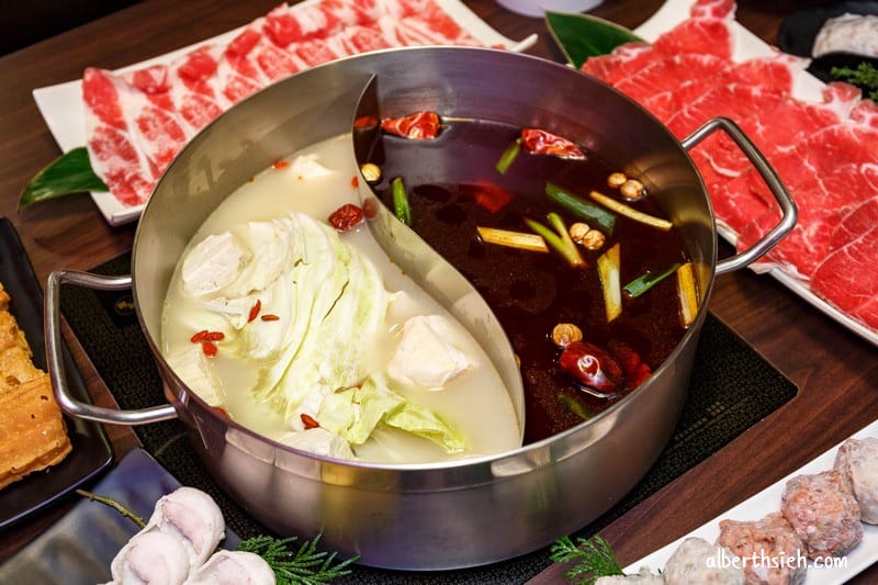 巴蜀天府麻辣鍋．桃園龍潭美食（鯽魚養生鍋/麻辣紅鍋都不錯價錢也很合理實惠）