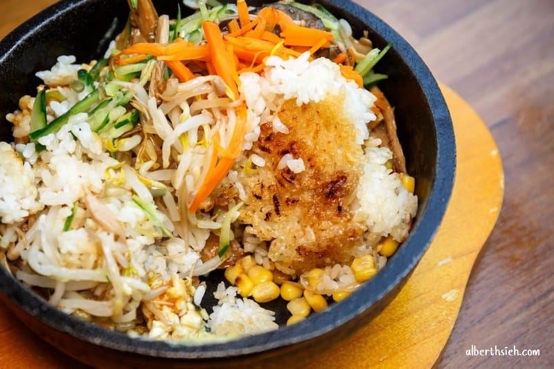 艾菲特異國料理．桃園龜山美食（星月橋旁的美麗溪景咖啡廳）