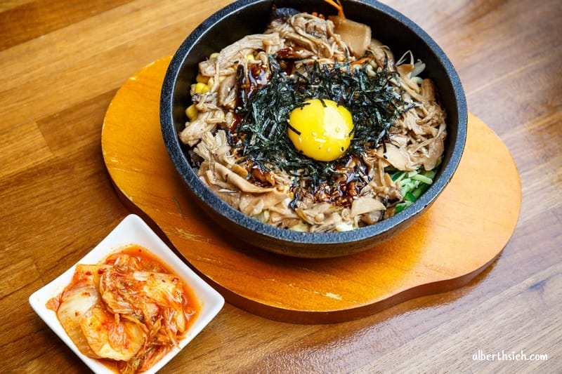 艾菲特異國料理．桃園龜山美食（星月橋旁的美麗溪景咖啡廳）