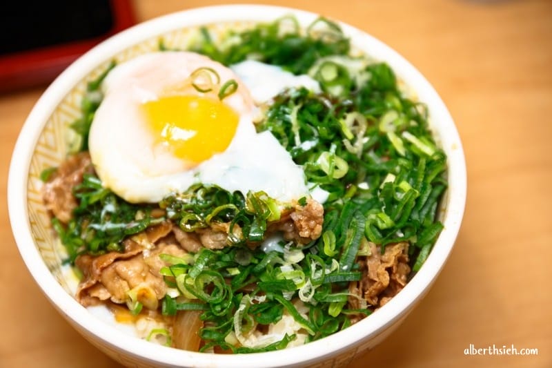 すき家(SUKIYA)．桃園火車站美食（來自日本的平價親民美食）