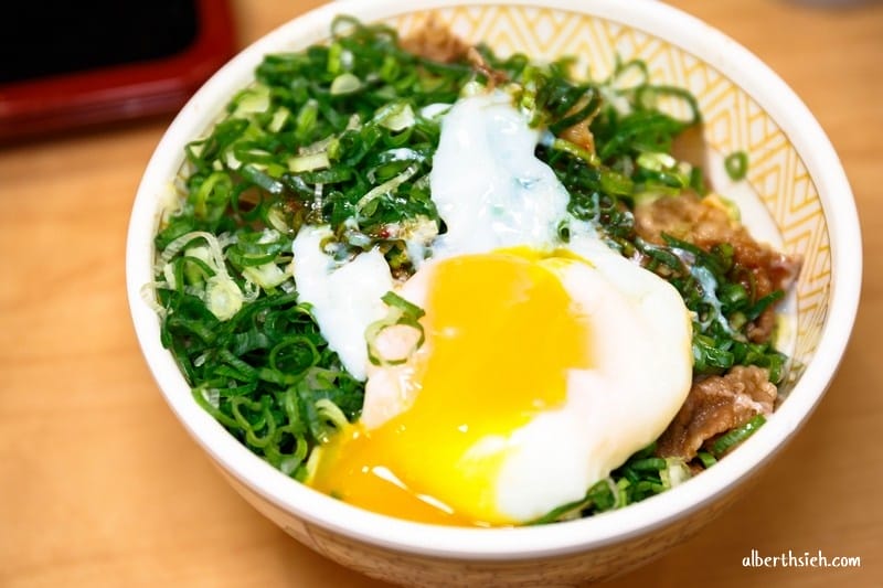 すき家(SUKIYA)．桃園火車站美食（來自日本的平價親民美食）