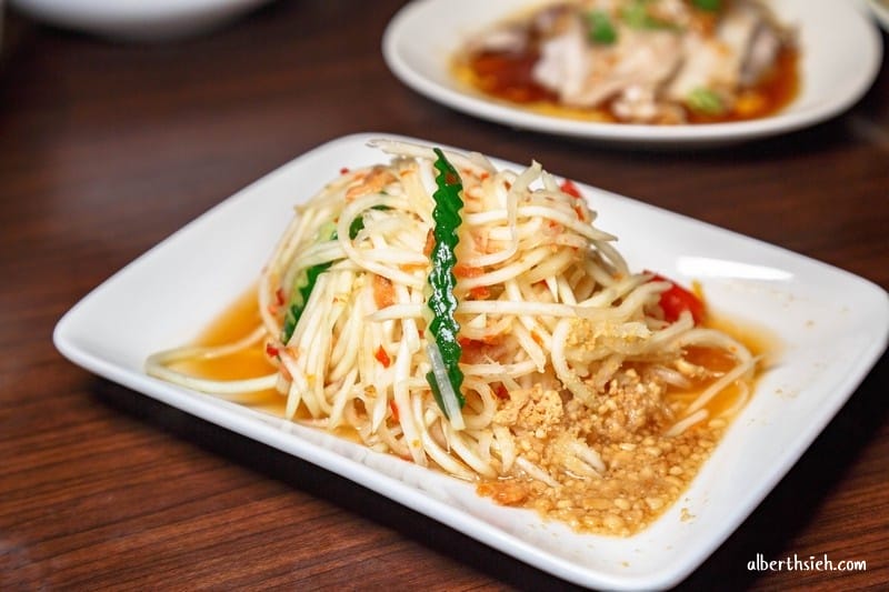 阿美米干．龍岡忠貞市場美食（雲南傳統小吃建議搭配米線蛋黃麵）