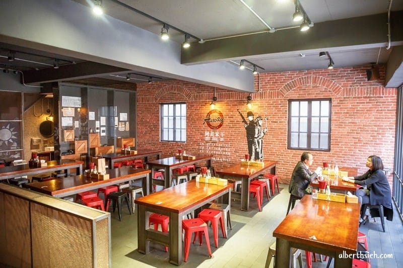 阿美米干．龍岡忠貞市場美食（雲南傳統小吃建議搭配米線蛋黃麵）