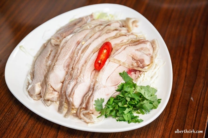阿美米干．龍岡忠貞市場美食（雲南傳統小吃建議搭配米線蛋黃麵）