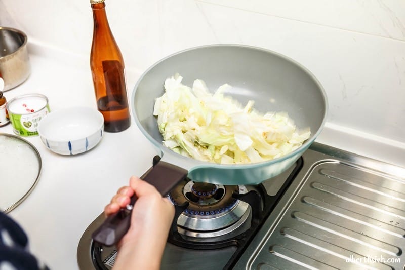 廚房好物.CARAT鑽石鍋 (30公分炒鍋+24公分雙耳湯鍋+18公分單柄湯鍋)(Tiffany藍超美麗,讓媽媽下廚也開心) - 第24張圖 廚房好物.CARAT鑽石鍋 (30公分炒鍋+24公分雙耳湯鍋+18公分單柄湯鍋)(Tiffany藍超美麗,讓媽媽下廚也開心)