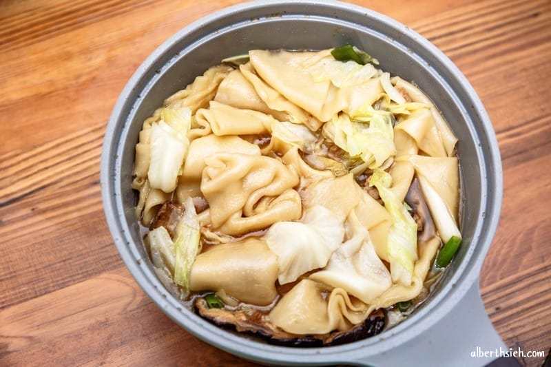 廚房好物.CARAT鑽石鍋 (30公分炒鍋+24公分雙耳湯鍋+18公分單柄湯鍋)(Tiffany藍超美麗,讓媽媽下廚也開心) - 第29張圖 廚房好物.CARAT鑽石鍋 (30公分炒鍋+24公分雙耳湯鍋+18公分單柄湯鍋)(Tiffany藍超美麗,讓媽媽下廚也開心)