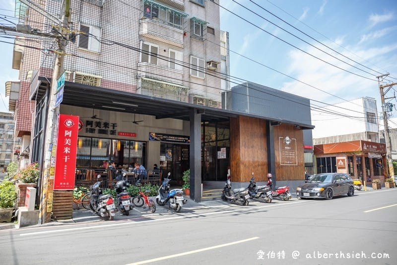 轉角鍋貼．桃園平鎮龍岡美食（古早味蛋餅蘿蔔糕也蠻推薦好吃）