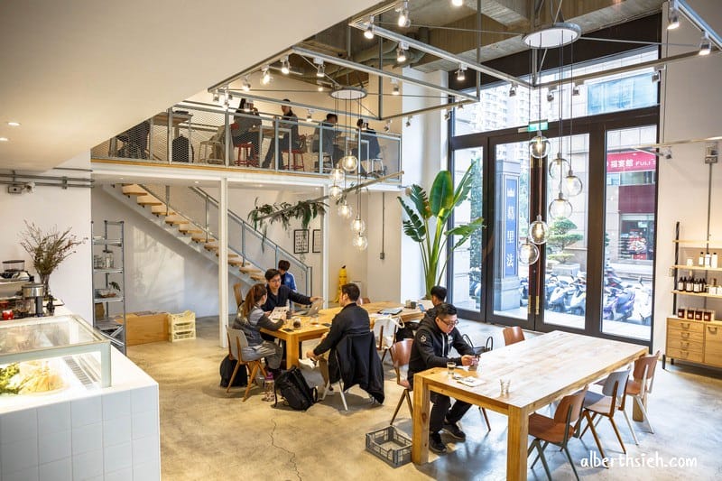 啡蒔Verse Cafe．桃園咖啡廳（結合服飾選物空間氣氛質感佳）