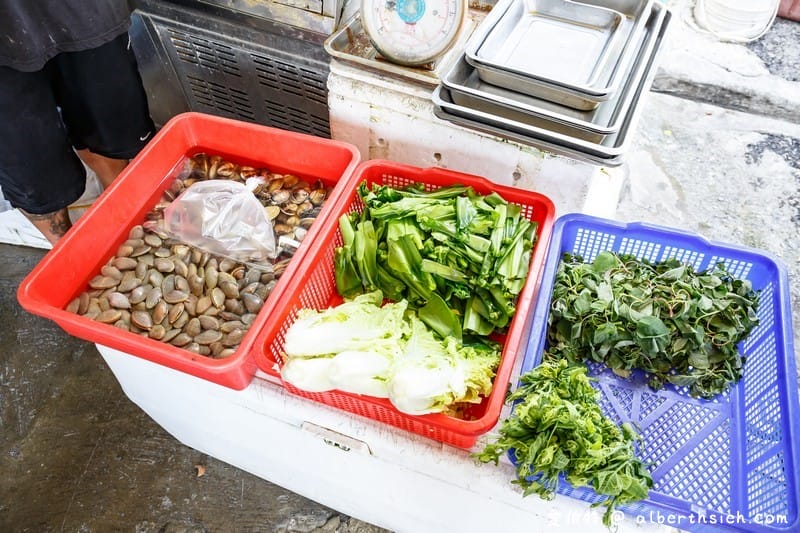 美崙海鮮．花蓮美食（在地人的愛店，要來一定要先訂位，現撈海鮮熱炒必點）