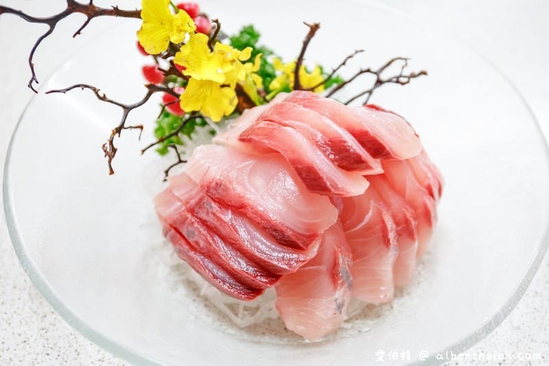 美崙海鮮．花蓮美食（在地人的愛店，要來一定要先訂位，現撈海鮮熱炒必點）