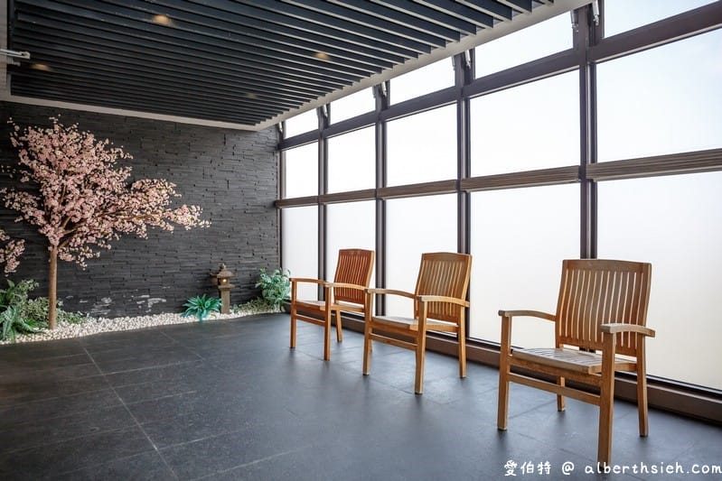 花蓮煙波飯店（太平洋海景/三溫暖/健身房/遊戲區/公正包子吃到飽/接駁車）