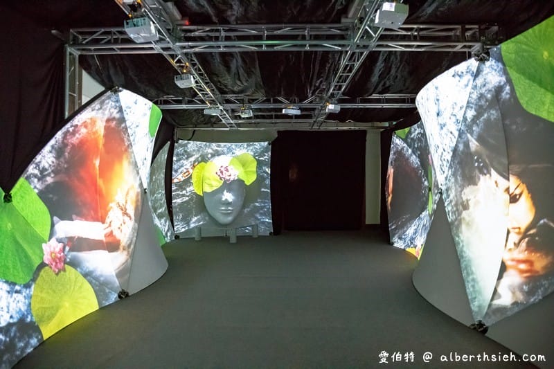 霹靂藝術科幻特展（霹靂布袋戲素結合光碼辨識技術超讚，暑假展覽必逛）
