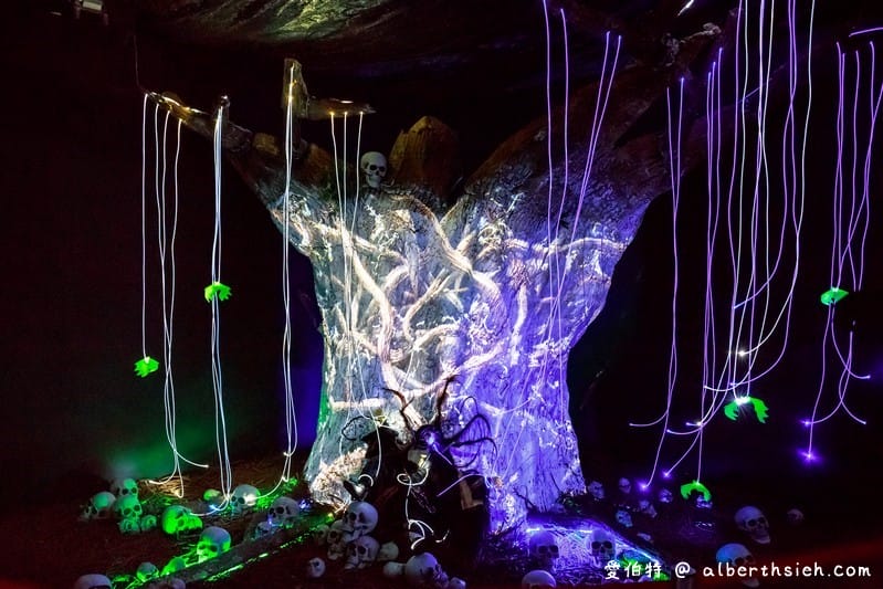 霹靂藝術科幻特展（霹靂布袋戲素結合光碼辨識技術超讚，暑假展覽必逛）