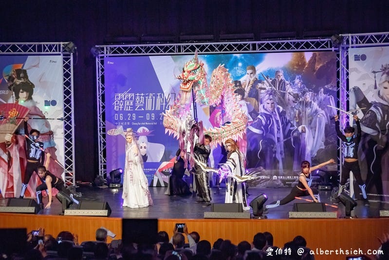 霹靂藝術科幻特展（霹靂布袋戲素結合光碼辨識技術超讚，暑假展覽必逛）