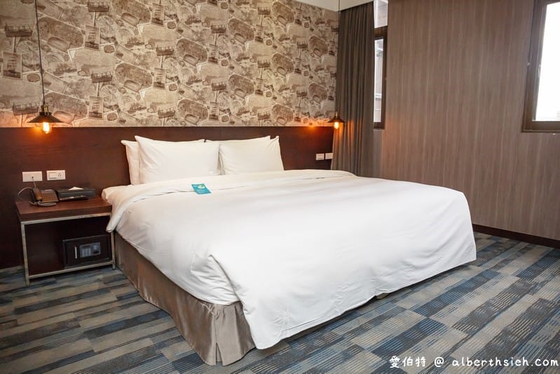康瀚行旅．高雄住宿推薦（丹丹漢堡/六合夜市/駁二就在附近價錢也實惠，四方通行9顆星好評）