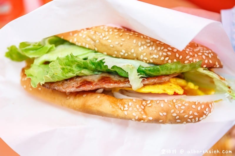 呷尚寶JSP早午餐．桃園美食（漢堡種類多清爽不油膩，蘿蔔糕，蛋餅也好吃）