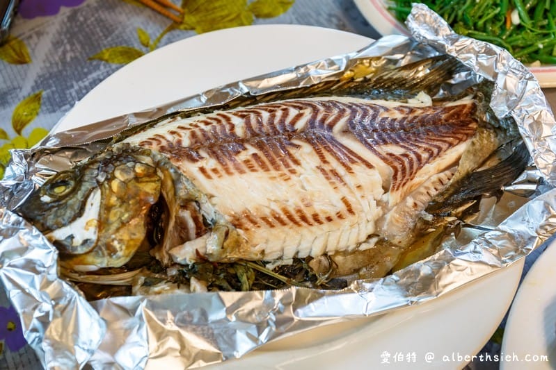 兩津烤魚．花蓮吉安美食（物美價廉的民宅無菜單料理）