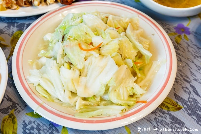 兩津烤魚．花蓮吉安美食（物美價廉的民宅無菜單料理）
