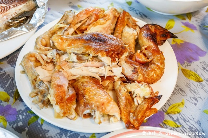 兩津烤魚．花蓮吉安美食（物美價廉的民宅無菜單料理）