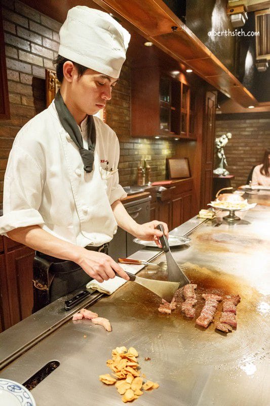 Steak Land Kobe．神戶牛排美食（超人氣排隊美食，中午套餐很超值划算）