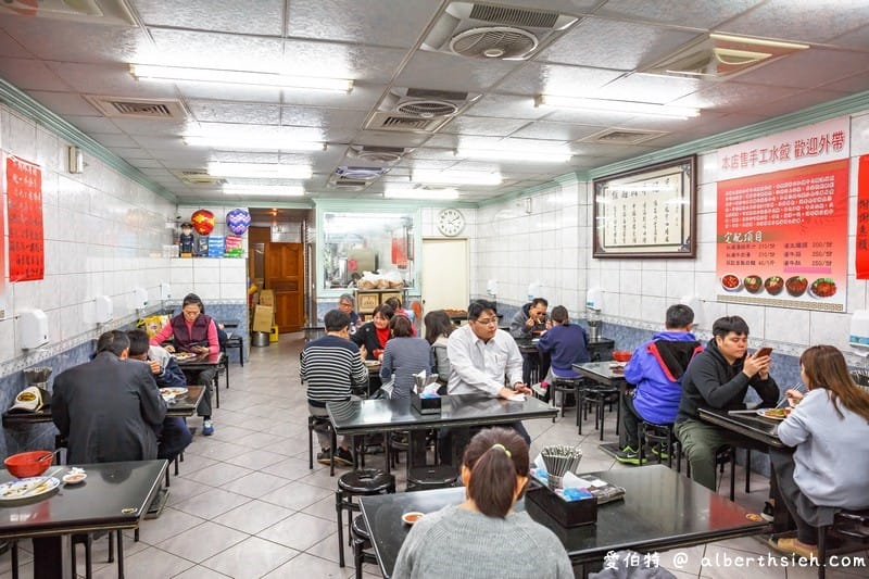 莊記牛肉麵．新竹竹東美食（價格親民，蒜香味十足偏重口味）