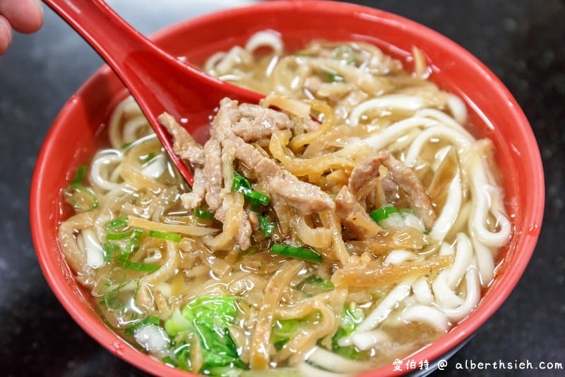 莊記牛肉麵．新竹竹東美食（價格親民，蒜香味十足偏重口味）