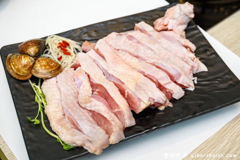 大麻鍋物．桃園藝文特區美食（冷冷的秋意就讓美味的味增土雞鍋溫暖你的胃）