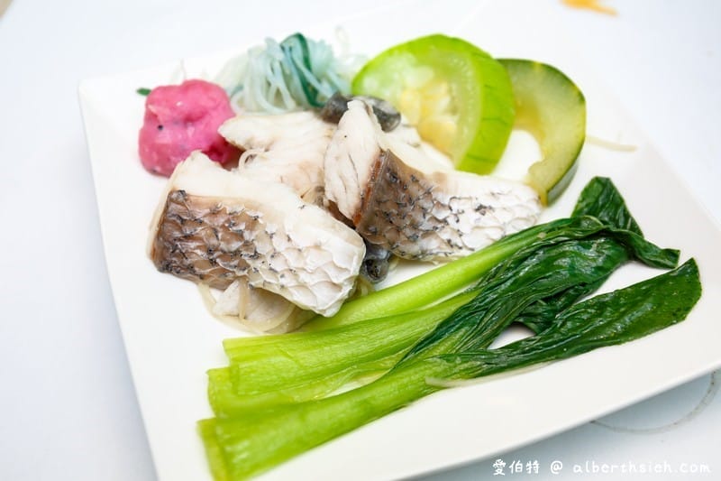 大麻鍋物．桃園藝文特區美食（冷冷的秋意就讓美味的味增土雞鍋溫暖你的胃）