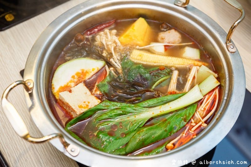大麻鍋物．桃園藝文特區美食（冷冷的秋意就讓美味的味增土雞鍋溫暖你的胃）