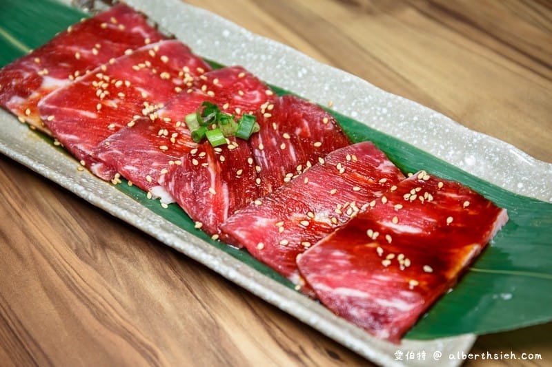 和東燒肉屋．桃園美食（牛舌七吃必點的美味炭火燒肉套餐）