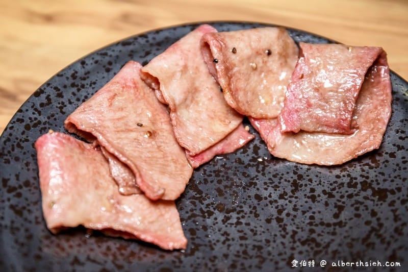 和東燒肉屋．桃園美食（牛舌七吃必點的美味炭火燒肉套餐）