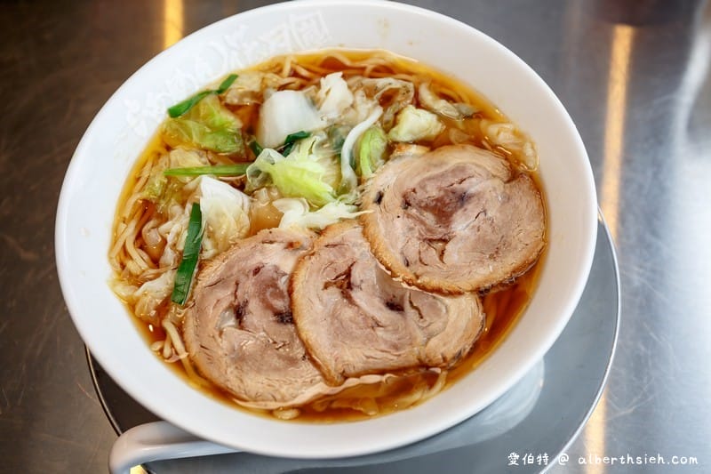 花月嵐拉麵．桃園統領美食（日本原汁原味的濃厚湯頭，添加高湯更加順口美味）