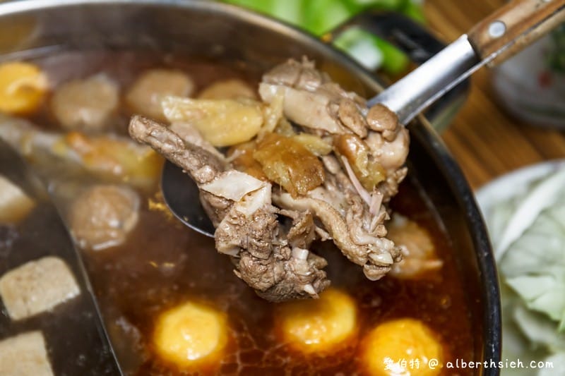 帝王食補．中壢冬天進補美食（薑母鴨/松露雞鴛鴦鍋讓你全家身體暖呼呼）