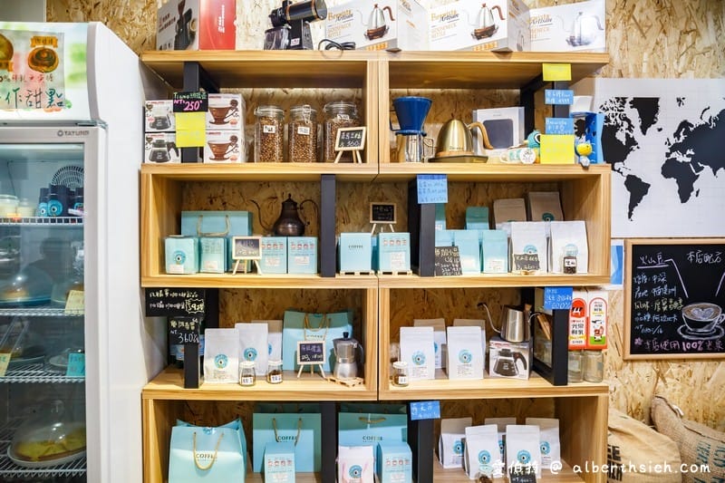 青鳥菲卡Cafe．桃園美食（咖啡好喝，但不適合內用外帶較佳）
