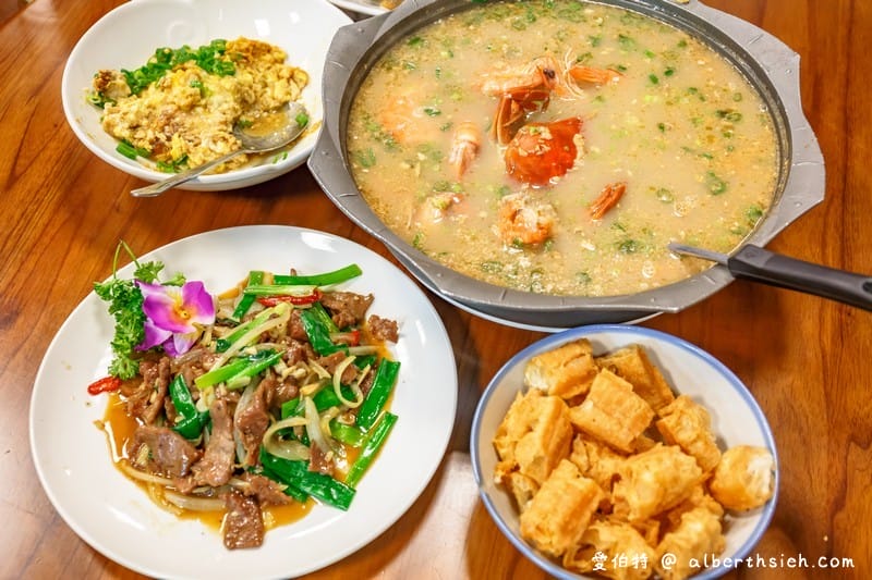 花蓮愛上這味懷舊餐廳（熱炒火鍋手路菜通通有，適合宵夜聚餐）