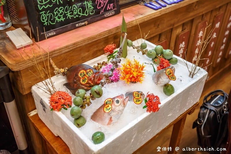 花蓮愛上這味懷舊餐廳（熱炒火鍋手路菜通通有，適合宵夜聚餐）