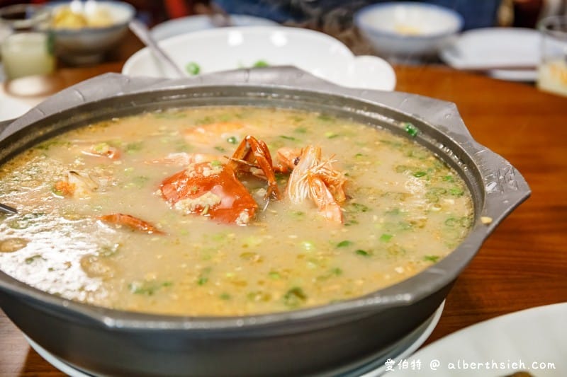 花蓮愛上這味懷舊餐廳（熱炒火鍋手路菜通通有，適合宵夜聚餐）