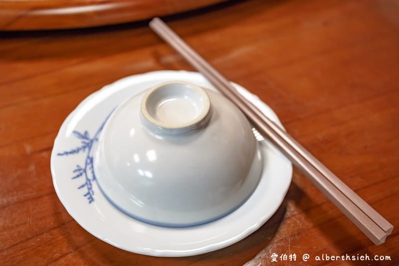花蓮愛上這味懷舊餐廳（熱炒火鍋手路菜通通有，適合宵夜聚餐）