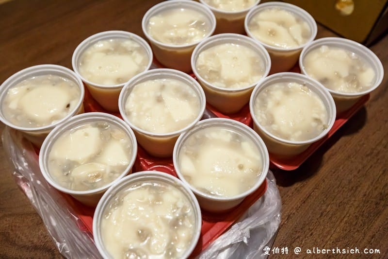 桃城雞排．嘉義美食（炸全雞外皮酥脆肉質鮮嫩多汁）