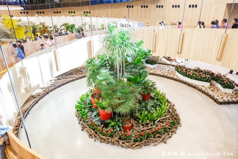 后里馬場．台中花博（花舞館看蘭花/故宮館看翠玉白菜/欣賞馬術表演）