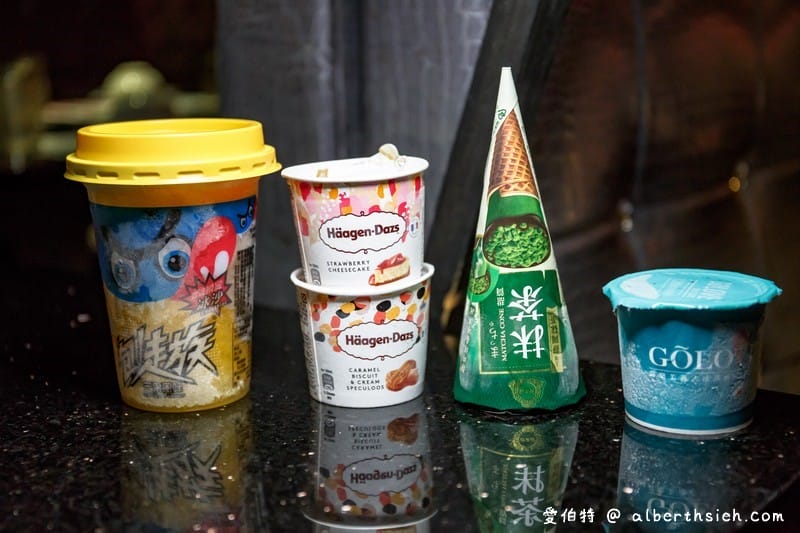 小蒙牛頂級麻辣鴛鴦鍋．中壢火鍋吃到飽（哈根達斯/啤酒/和牛/天使紅蝦/松阪豬任你吃）