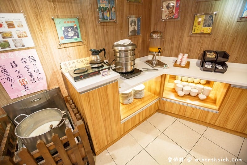 奮起湖大飯店（阿里山平價飯店/距離車站老街兩分鐘/戰斧軟燒肉鐵路便當超好吃）